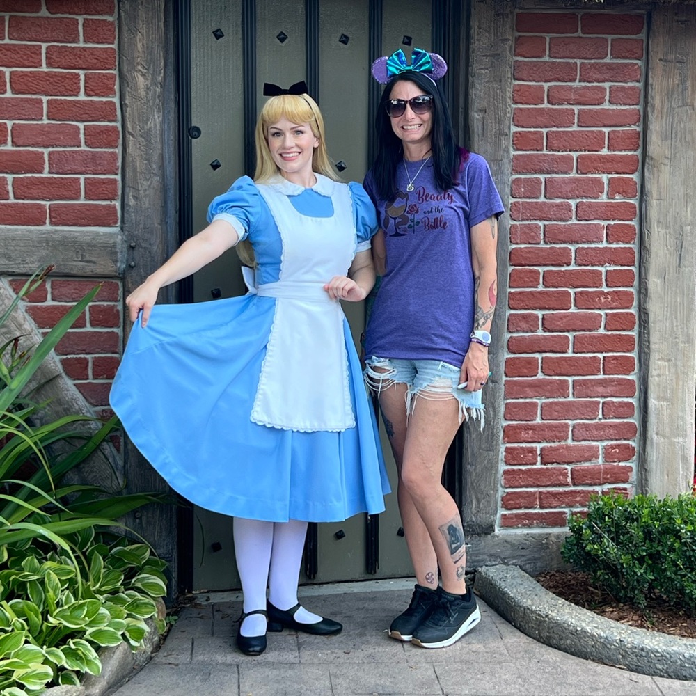 Meet your Posher, Carmela